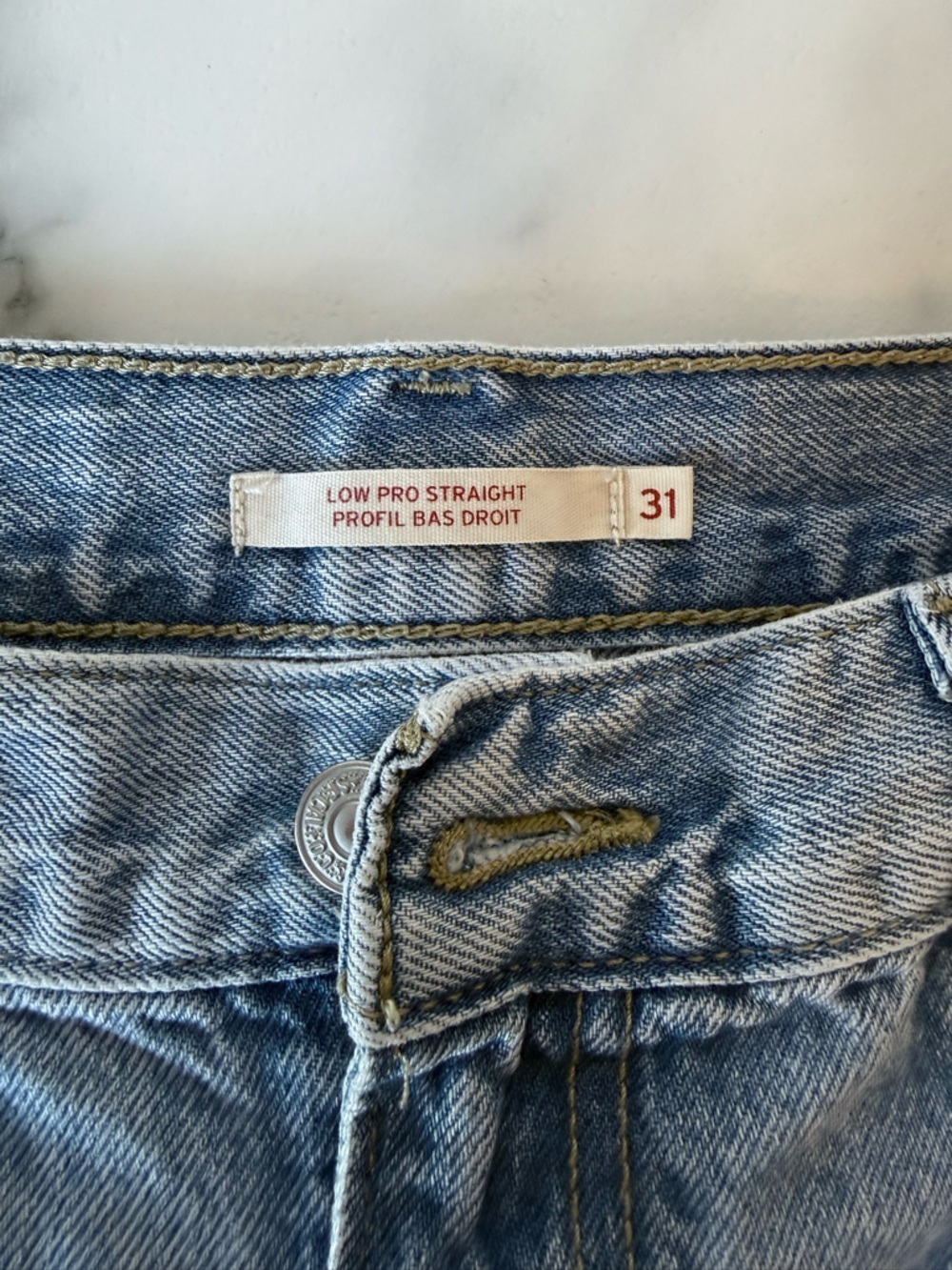 Levi’s Low Pro Straight Jeans Light Wash Normcore Closet Staple Denim size 31 - Picture 2 of 12